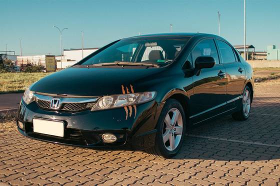 HONDA CIVIC 1.8 LXS 16V FLEX 4P AUTOMÁTICO HONDA CIVIC 1.8 LXS 16V FLEX 4P AUTOMÁTICO